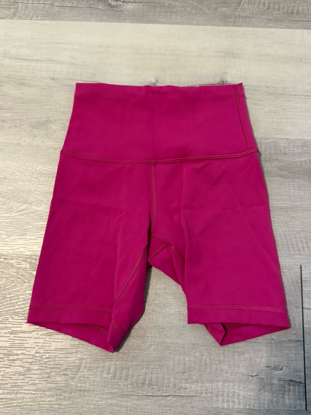 Lululemon Wunder Train 6” Biker Shorts Rippened Raspberry